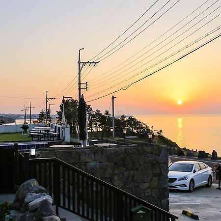 Plumeria Pension Jeju Esterno foto