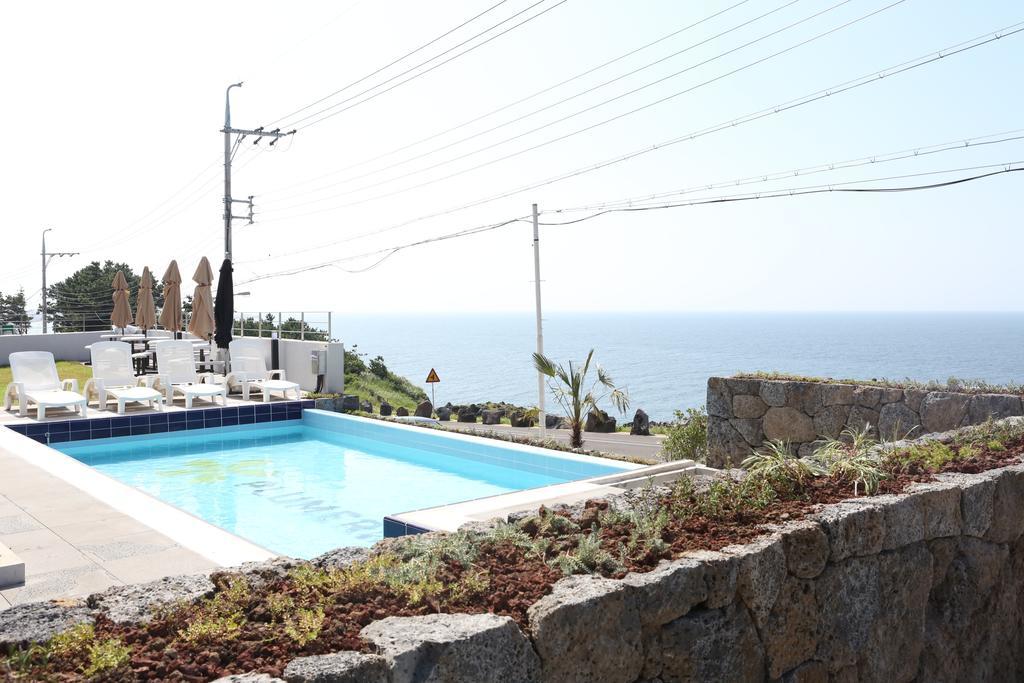 Plumeria Pension Jeju Esterno foto