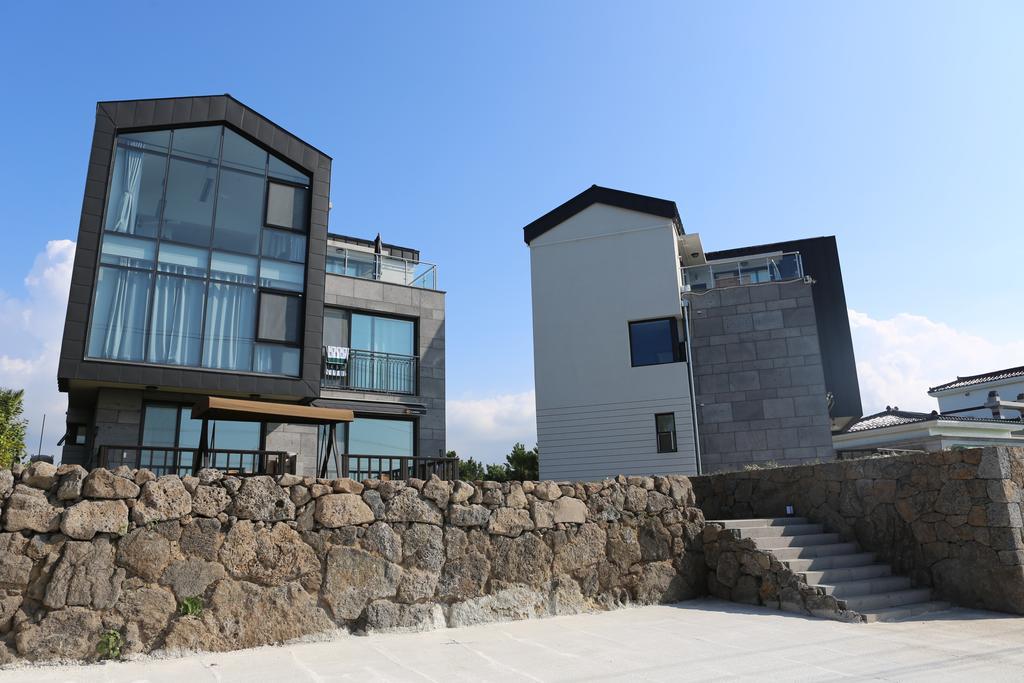 Plumeria Pension Jeju Esterno foto